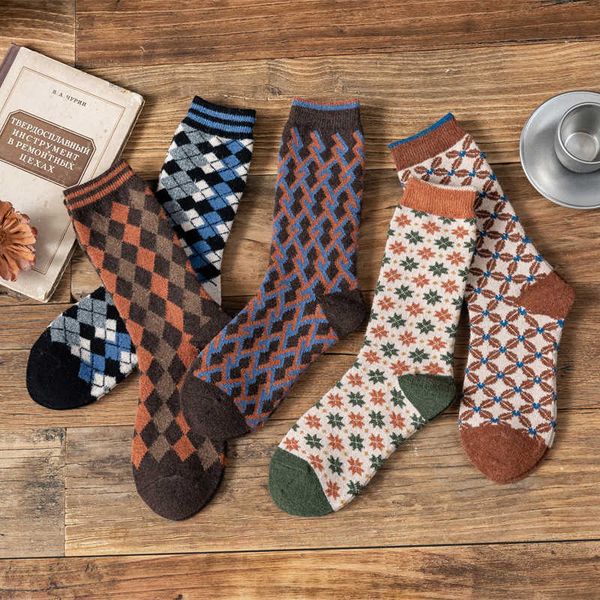 socks hosiery wool for women 2021 autumn winter retro plaid fashion long casual cute girls happy thick warm t221102, Black;white
socks hosiery wool for women 2021 autumn winter retro plaid fashion long casual cute girls happy thick warm t221102, Black;white
