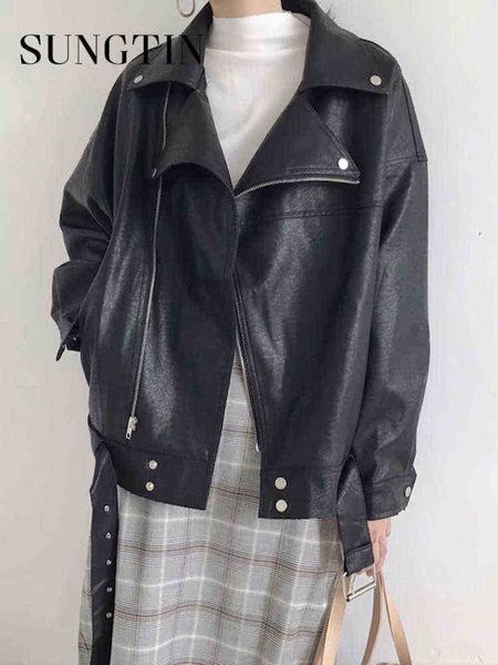 sungtin fashion loose pu faux leather jacket women with belt biker motorcycle coats female punk high street cool clothes spring j220727, Black
sungtin fashion loose pu faux leather jacket women with belt biker motorcycle coats female punk high street cool clothes spring j220727, Black