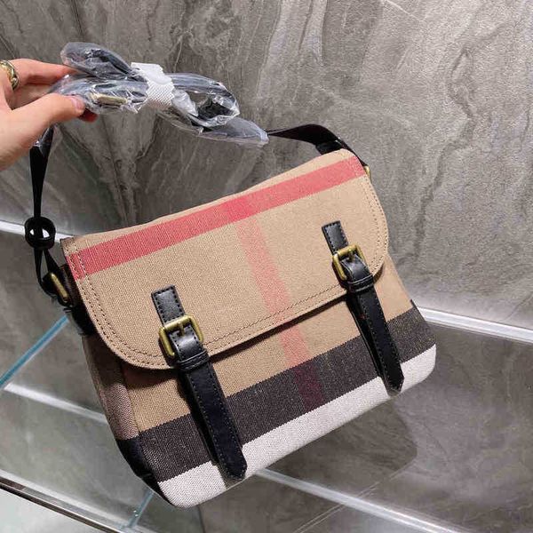 burbrerys designer bags burbrerys 2022 spring new men's and women's fashion messenger bag yzl
burbrerys designer bags burbrerys 2022 spring new men's and women's fashion messenger bag yzl