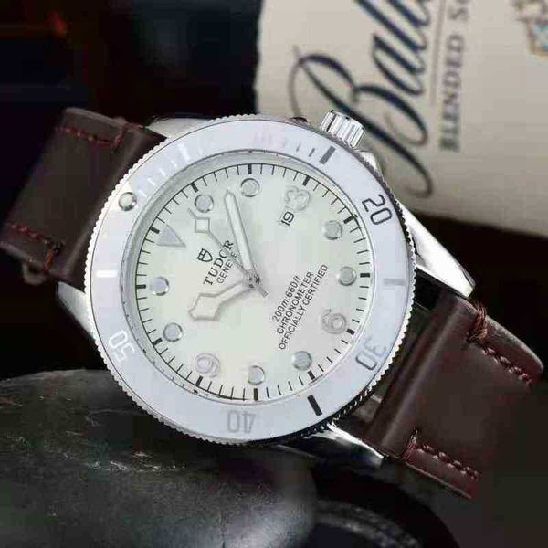 zf titanium tudors pelagos 25600 watch women's designer business mens tudorss wrist luxury fashion men watches calendar date leather st, Slivery;brown
zf titanium tudors pelagos 25600 watch women's designer business mens tudorss wrist luxury fashion men watches calendar date leather st, Slivery;brown