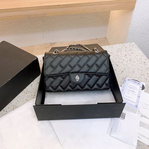 5a designer handbag luxury bag italy v brand shoulder bags women purse crossbody bags derma cosmetic tote messager wallet by 1978 w213 003
5a designer handbag luxury bag italy v brand shoulder bags women purse crossbody bags derma cosmetic tote messager wallet by 1978 w213 003