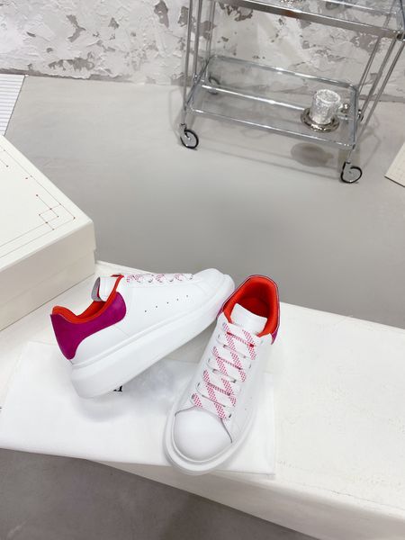 shoes skate luxury white sports for women men easy matching different clothes beautiful comfortable
shoes skate luxury white sports for women men easy matching different clothes beautiful comfortable