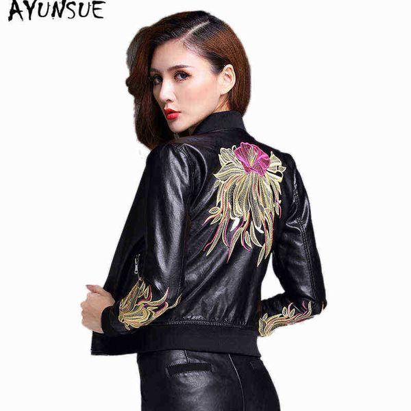 ayunsue 2020 spring autumn genuine leather jacket women korean embroidery fashion fit shorts sheepskin leather jackets jacket 1106 j220727, Black
ayunsue 2020 spring autumn genuine leather jacket women korean embroidery fashion fit shorts sheepskin leather jackets jacket 1106 j220727, Black