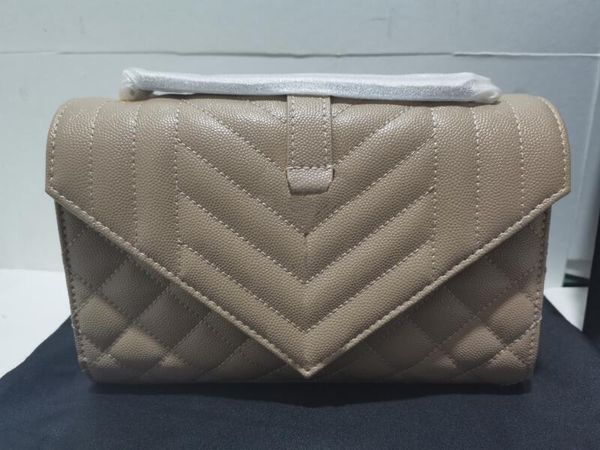 realfine 5a bags 21cm 600195 envelope small mix matelasse grain de poudre embossed leather apricot-gold handbags for women with dust bag
realfine 5a bags 21cm 600195 envelope small mix matelasse grain de poudre embossed leather apricot-gold handbags for women with dust bag