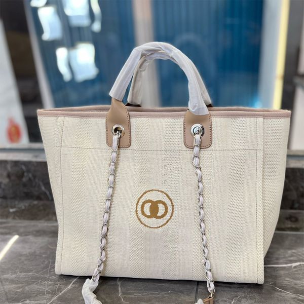 luxurys designers bags high-capacity handbag women messenger bag classic fashion travel shopping handbags
luxurys designers bags high-capacity handbag women messenger bag classic fashion travel shopping handbags