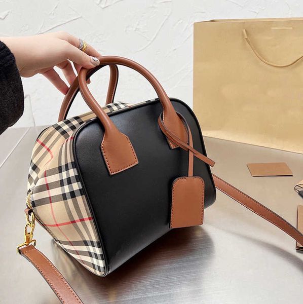 designer luxury burbrerity bags for women brown crossbody handbags vintage burbrery leather wallet paris plaid the totes bag fashion purses
designer luxury burbrerity bags for women brown crossbody handbags vintage burbrery leather wallet paris plaid the totes bag fashion purses