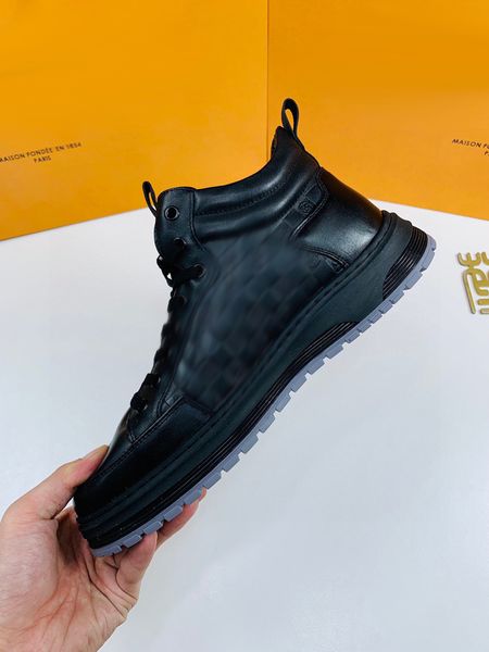 2023 men luxury designer pocket boots martin boot rubber boots mens knee lace up shoes glossy leather fashion comfortable casual warm man bo, Black
2023 men luxury designer pocket boots martin boot rubber boots mens knee lace up shoes glossy leather fashion comfortable casual warm man bo, Black