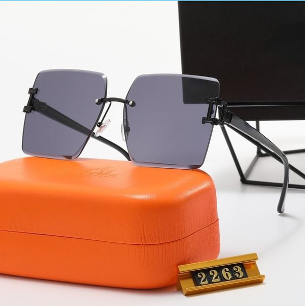 fashion couple luxurys designers sunglasses for women mens designer sun glasses outdoor drive holiday summer polarized woman sunglass box 22, White;black
fashion couple luxurys designers sunglasses for women mens designer sun glasses outdoor drive holiday summer polarized woman sunglass box 22, White;black