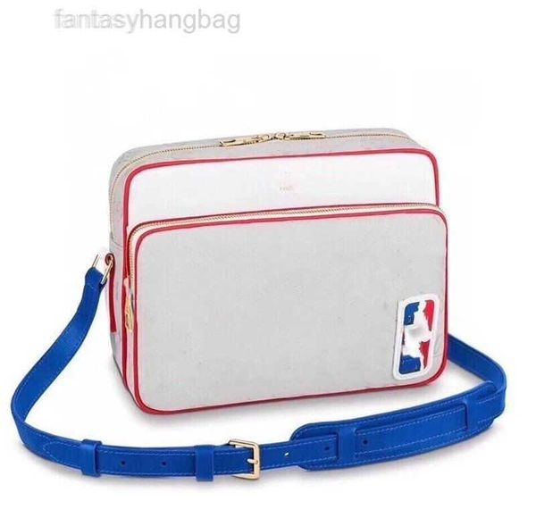 designer luxury women the tote bag fashion versatile handbags shoulder crossbody bags purse tories totes large capacity saddle wallets 7a 1
designer luxury women the tote bag fashion versatile handbags shoulder crossbody bags purse tories totes large capacity saddle wallets 7a 1