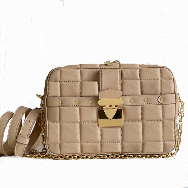 10a wallets camera bags sheepskin embroidery flap fashion mid-sized soft wallet check shoulderbag chains crossbody handbag, Red;black
10a wallets camera bags sheepskin embroidery flap fashion mid-sized soft wallet check shoulderbag chains crossbody handbag, Red;black