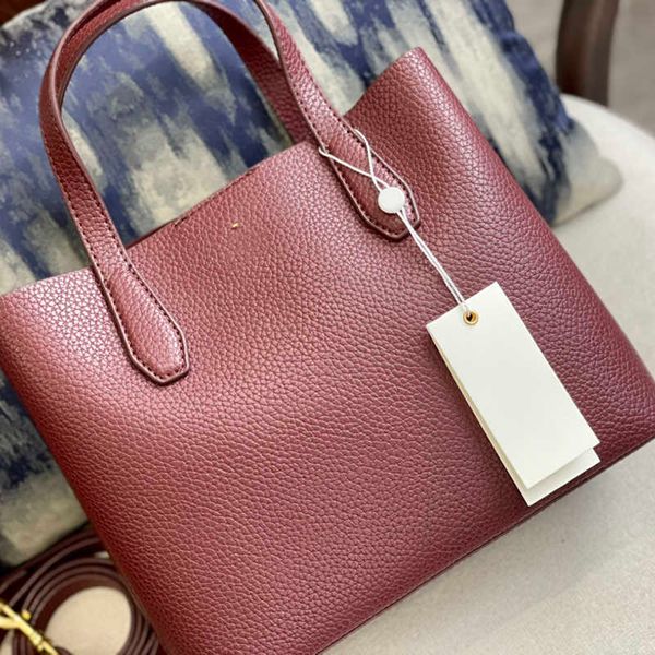 designer luxury women the tote bag fashion versatile handbags shoulder crossbody bags purse tories totes large capacity saddle wallets 7a n2
designer luxury women the tote bag fashion versatile handbags shoulder crossbody bags purse tories totes large capacity saddle wallets 7a n2