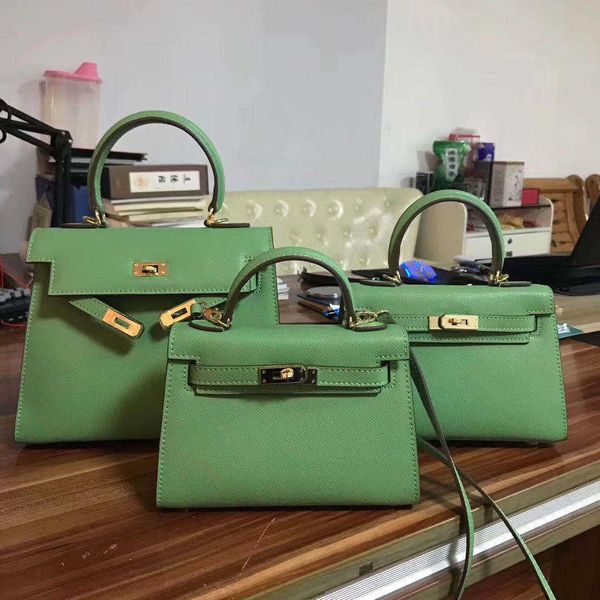 designer hemrres tote bag 2023 new leather palm pattern second-generation kelys bag fashion women's handbag large capacity one-shoulder
designer hemrres tote bag 2023 new leather palm pattern second-generation kelys bag fashion women's handbag large capacity one-shoulder