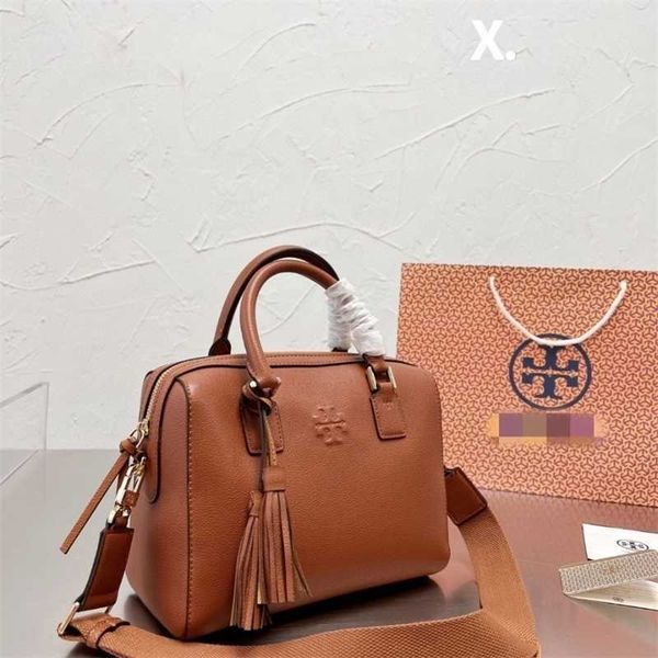 handbags t0ryburchs designer women's pillow bag cowhide handbag medium single solid women's bag shoulder crossbody bag
handbags t0ryburchs designer women's pillow bag cowhide handbag medium single solid women's bag shoulder crossbody bag