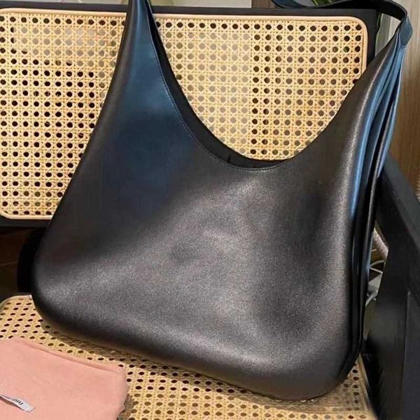 bag luxury miu designer shoulder bags tote 2023 fashion miu black totebags women's messenger packet multifunctional everything diagonal
bag luxury miu designer shoulder bags tote 2023 fashion miu black totebags women's messenger packet multifunctional everything diagonal