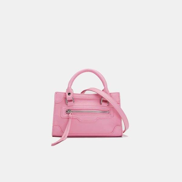 designer luxury for womens bags handbag b-shaped paris single shoulder messenger fashion square gift shoulder oblique span wallet versatile
designer luxury for womens bags handbag b-shaped paris single shoulder messenger fashion square gift shoulder oblique span wallet versatile