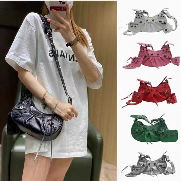 designer luxury for womens bags handbag b-shaped paris single shoulder messenger fashion square gift shoulder oblique span wallet versatile
designer luxury for womens bags handbag b-shaped paris single shoulder messenger fashion square gift shoulder oblique span wallet versatile