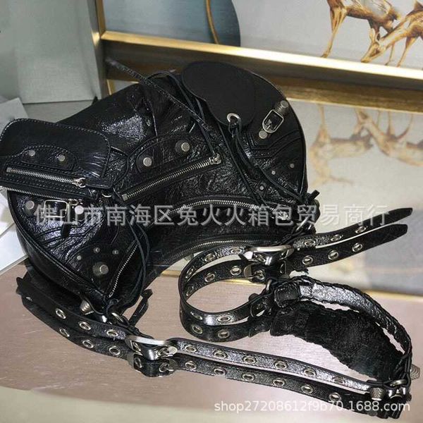 designer luxury for womens bags handbag b-shaped paris single shoulder messenger fashion square gift shoulder oblique span wallet versatile
designer luxury for womens bags handbag b-shaped paris single shoulder messenger fashion square gift shoulder oblique span wallet versatile