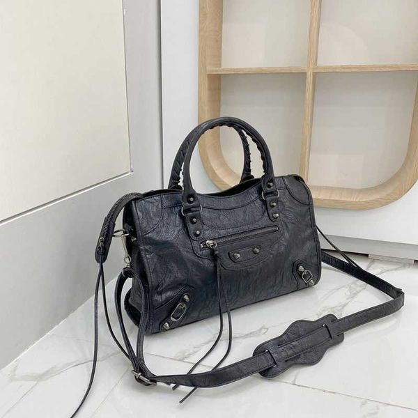 designer luxury for womens bags handbag b-shaped paris single shoulder messenger fashion square gift shoulder oblique span wallet versatile
designer luxury for womens bags handbag b-shaped paris single shoulder messenger fashion square gift shoulder oblique span wallet versatile