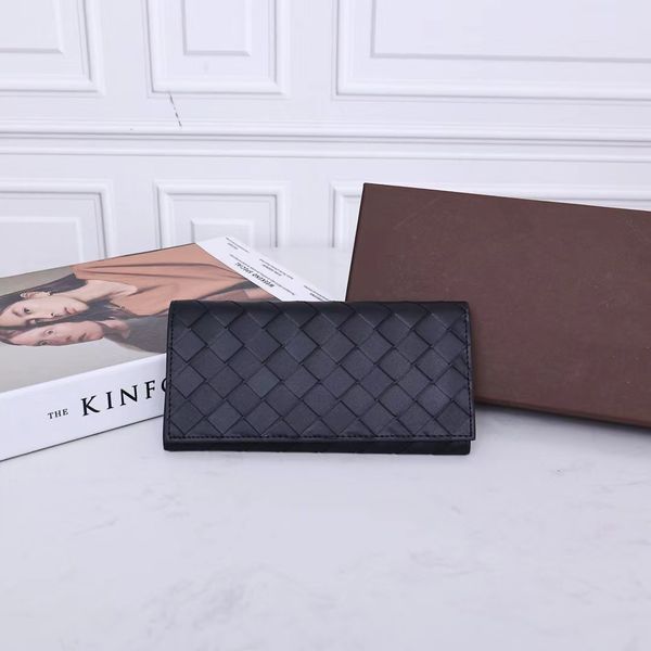 excellent quality italian cowhide crochet bi-fold wallets for men long purse real leather card holders black color gift box, Red;black
excellent quality italian cowhide crochet bi-fold wallets for men long purse real leather card holders black color gift box, Red;black