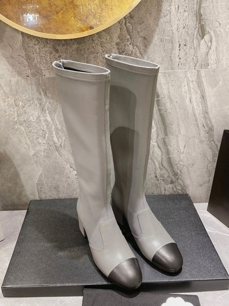 classic diamond color matching martin boots autumn/winter 2022 leather round head front zipper thick soled thin short boots, Black
classic diamond color matching martin boots autumn/winter 2022 leather round head front zipper thick soled thin short boots, Black