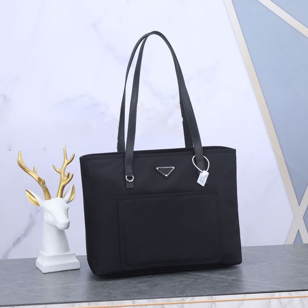 p classic 1bg shoulder messenger bags 052 waterproof nylon shopping bag mommy bags
p classic 1bg shoulder messenger bags 052 waterproof nylon shopping bag mommy bags