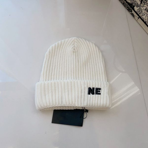 hats designers beanie luxurys hat women men autumn and winter lovers cashmere soft touch beanie atmosphere daily versatile temperament fashi, Blue;gray
hats designers beanie luxurys hat women men autumn and winter lovers cashmere soft touch beanie atmosphere daily versatile temperament fashi, Blue;gray