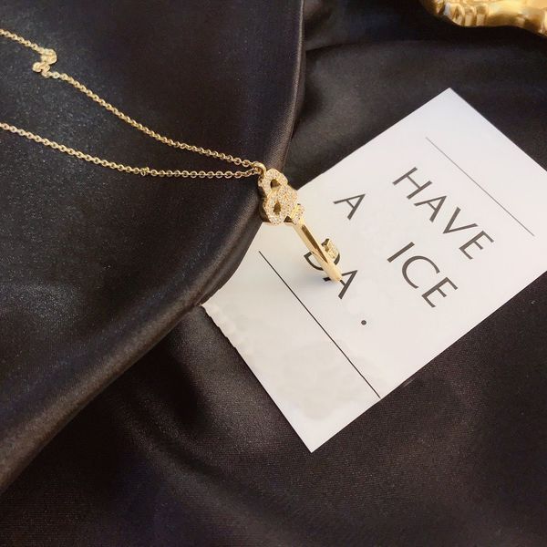 luxury brand cnc diamond key necklaces designer women's jewelry pendant necklace rose gold plated fashion brand long chain selection qu, Silver
luxury brand cnc diamond key necklaces designer women's jewelry pendant necklace rose gold plated fashion brand long chain selection qu, Silver