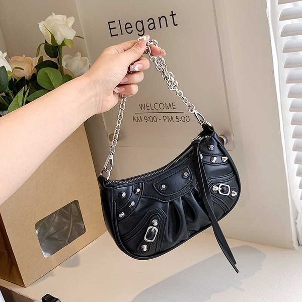 designer luxury for womens bags handbag b-shaped paris single shoulder messenger fashion square gift shoulder oblique span wallet versatile
designer luxury for womens bags handbag b-shaped paris single shoulder messenger fashion square gift shoulder oblique span wallet versatile