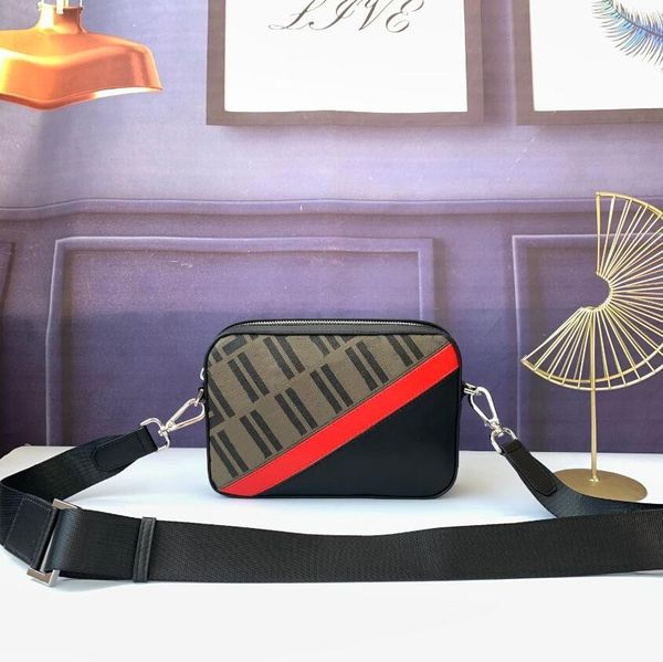 men shoulder messenger bag large capacity camera handbag women old flower crossbody bags quality letter prints zipper package wallet
men shoulder messenger bag large capacity camera handbag women old flower crossbody bags quality letter prints zipper package wallet