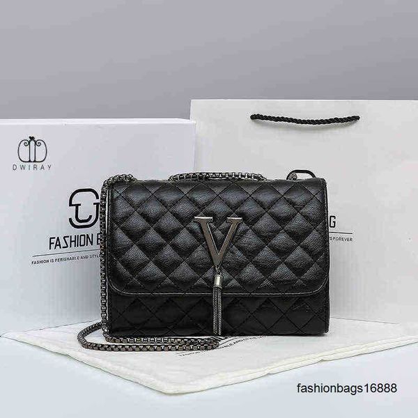 dwira square shoulder bags women's crossbody handbags fashion casual purse ladies diamond metal chain new soft pu quality 2022
dwira square shoulder bags women's crossbody handbags fashion casual purse ladies diamond metal chain new soft pu quality 2022