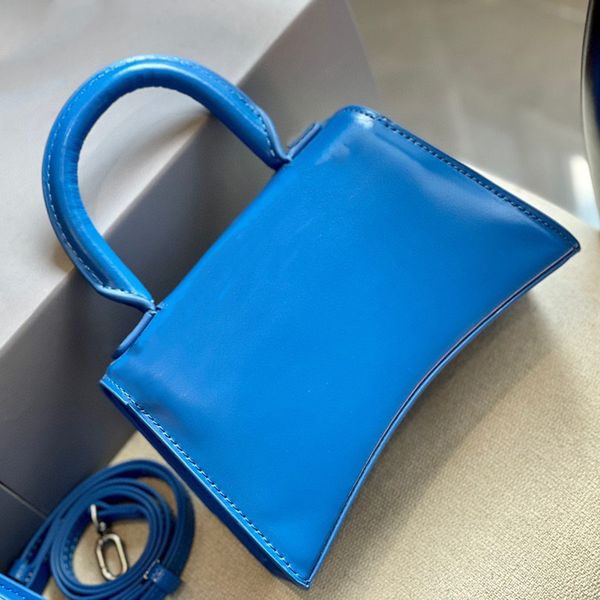 women shape alligator handbags flap chain shoulder bags luxury half moon handbag clutch messenger evening bag crossbody purse shopping tote
women shape alligator handbags flap chain shoulder bags luxury half moon handbag clutch messenger evening bag crossbody purse shopping tote