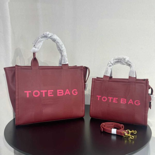 1/1 tote bag designer leather purse handbag womens tote bag large capacity shoulder casual shopping bags 221111 w1e7
1/1 tote bag designer leather purse handbag womens tote bag large capacity shoulder casual shopping bags 221111 w1e7