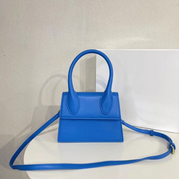 fashion shoulder bag new women's mini pillow boston messenger luxury designer leather hanbag long handle underarm presbyopia shoulder p
fashion shoulder bag new women's mini pillow boston messenger luxury designer leather hanbag long handle underarm presbyopia shoulder p