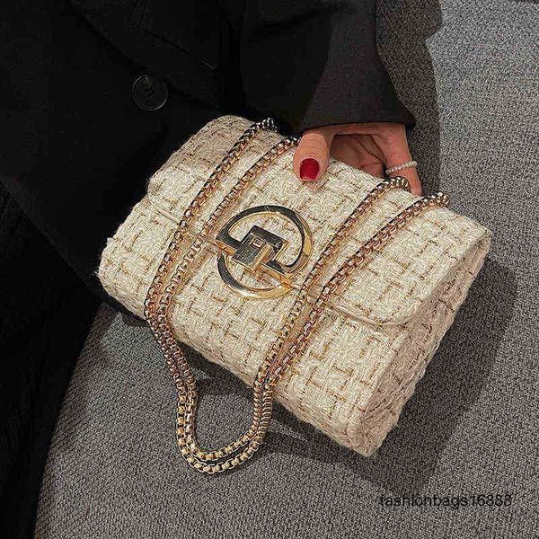 contrast color flap armpit bag 2022 winter new quality woolen women's designer handbag chain shoulder messenger bag purses 2022
contrast color flap armpit bag 2022 winter new quality woolen women's designer handbag chain shoulder messenger bag purses 2022