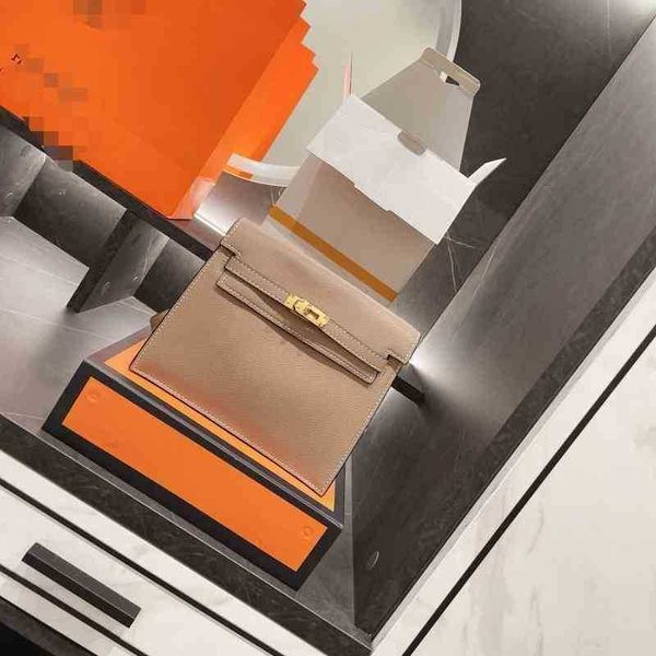 dance bags herme 21 new retro head leather single shoulder messenger double shoulder multi-purpose fashion women's kellybag birkingbag 
dance bags herme 21 new retro head leather single shoulder messenger double shoulder multi-purpose fashion women's kellybag birkingbag