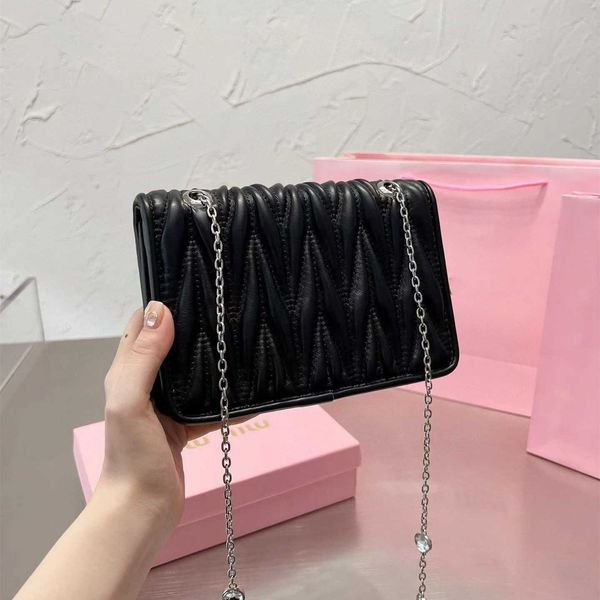 designer women's luxury shoulder bags crossbody bags tote new fashion miu pleated rhinaute armpit messenger miter bag factory
designer women's luxury shoulder bags crossbody bags tote new fashion miu pleated rhinaute armpit messenger miter bag factory