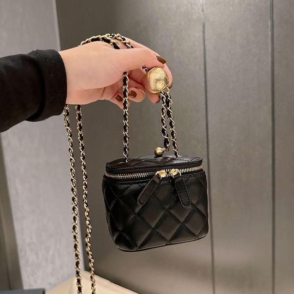 womens designer lambskin vanity box bags with crush gold ball metal hardware matelasse chain crossbody shoulder designer outdoor sacoche han
womens designer lambskin vanity box bags with crush gold ball metal hardware matelasse chain crossbody shoulder designer outdoor sacoche han