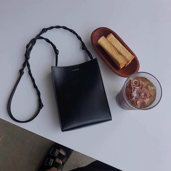 evening bags woman spring summer quality luxury designer brand fashion classic lady convenient mini square bag or diagonal bag 221117
evening bags woman spring summer quality luxury designer brand fashion classic lady convenient mini square bag or diagonal bag 221117