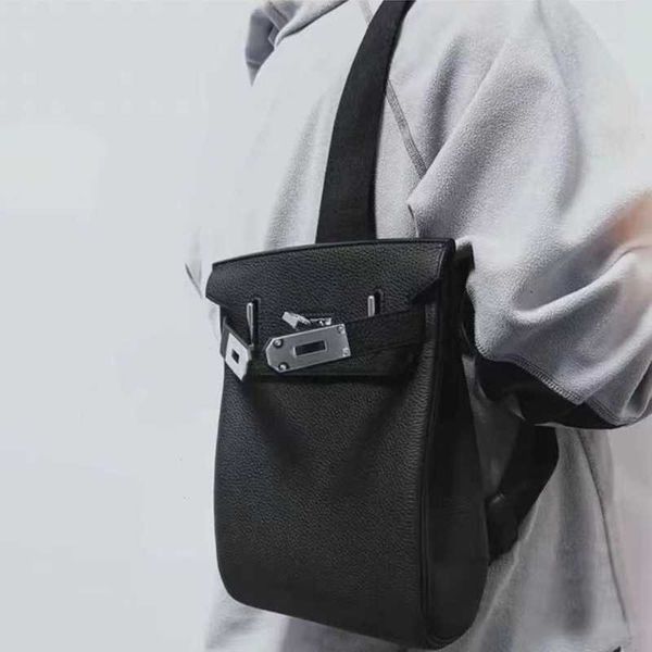 designer herme keily bags h home bag men's and women's universal chest bags 2022 new lychee lock small bag single shoulder
designer herme keily bags h home bag men's and women's universal chest bags 2022 new lychee lock small bag single shoulder