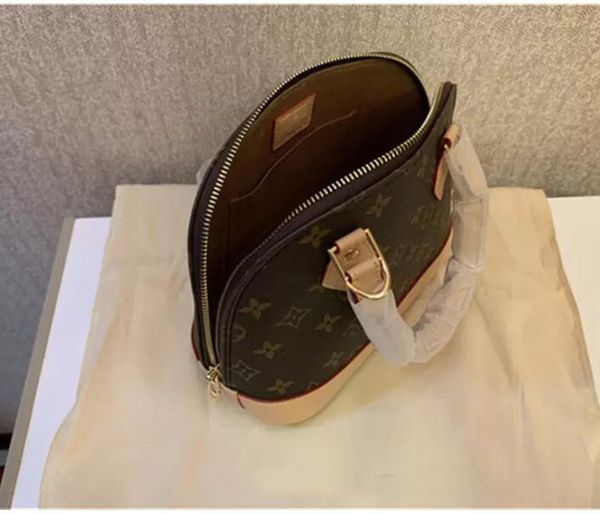 new fashion embroidered shopping bag personality designer ladies large capacity shoulder handbag
new fashion embroidered shopping bag personality designer ladies large capacity shoulder handbag
