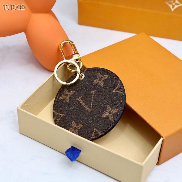 2023 new men's and women's circular two-sided pattern key ring belt original box, Silver
2023 new men's and women's circular two-sided pattern key ring belt original box, Silver