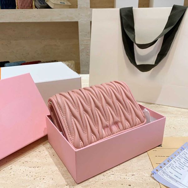designer women's luxury single shoulder bags new miu soft leather autumn and winter fashion diamond fold shoulders chain square bag dpz
designer women's luxury single shoulder bags new miu soft leather autumn and winter fashion diamond fold shoulders chain square bag dpz