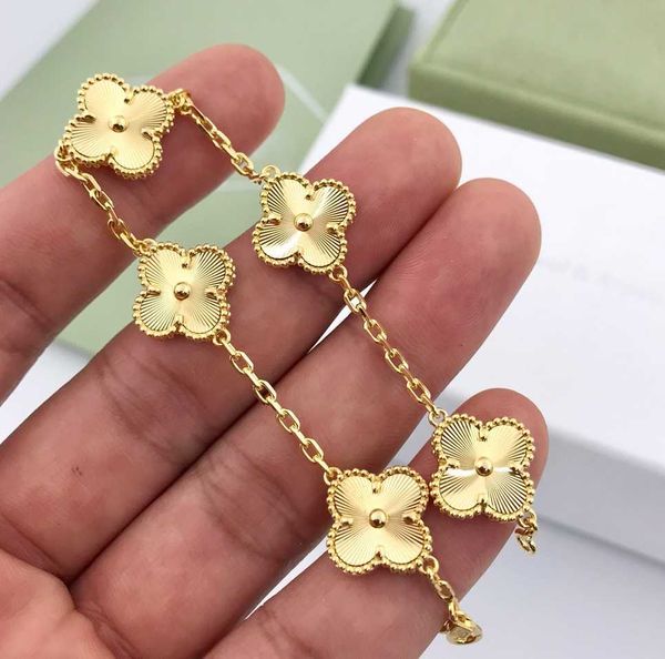charm bracelets charm fashion trendy factory wholale 925 sterling sier 18k gold plated clover bracelet jewelry sets, Golden;silver
charm bracelets charm fashion trendy factory wholale 925 sterling sier 18k gold plated clover bracelet jewelry sets, Golden;silver