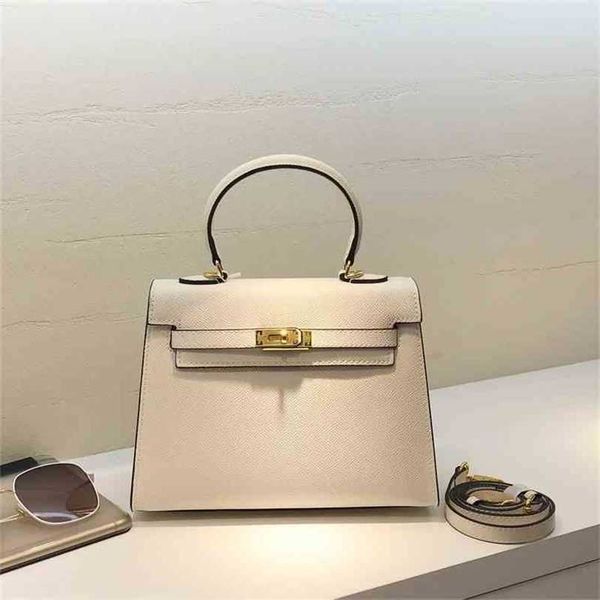handbags designer herms bags kely this year's popular women's leather high sense versatile second-generation mini handbag messenge
handbags designer herms bags kely this year's popular women's leather high sense versatile second-generation mini handbag messenge