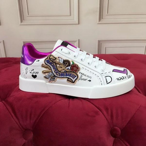 lady flat casual shoes womens travel leather lace-up sneaker cowhide fashion letters woman white brown shoe platform men gym sneakers adadas, Red;white
lady flat casual shoes womens travel leather lace-up sneaker cowhide fashion letters woman white brown shoe platform men gym sneakers adadas, Red;white