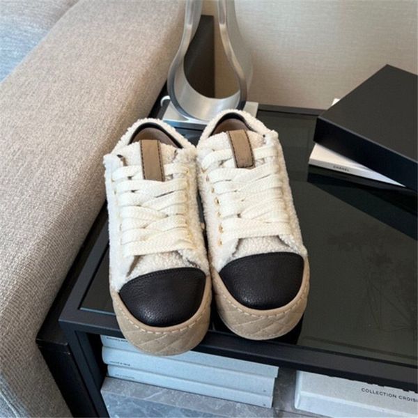 a must for autumn and winter new women fashion color matching casual shoes low flat sneakers size 35-40
a must for autumn and winter new women fashion color matching casual shoes low flat sneakers size 35-40