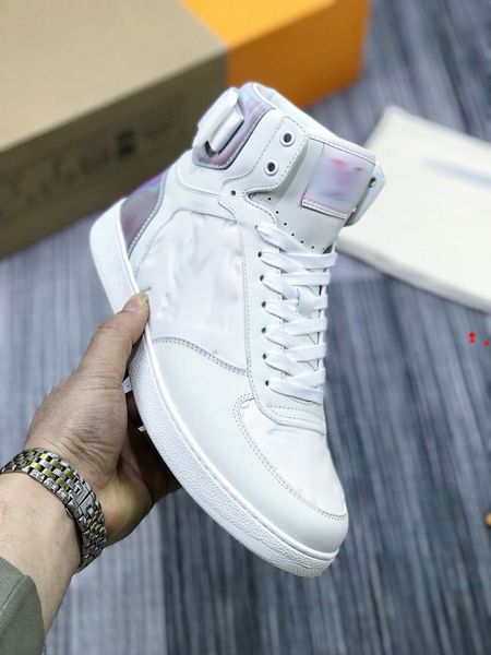 2023 latest luxurys designer boots men black autumn and winter boots fashion cowhide sheepskin lining anti slip wear resistant 39-45 -g101
2023 latest luxurys designer boots men black autumn and winter boots fashion cowhide sheepskin lining anti slip wear resistant 39-45 -g101