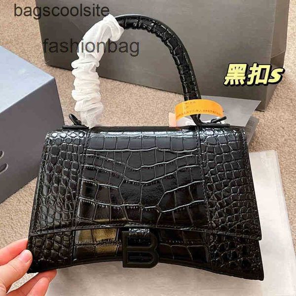 leather balenciga foreign bag women's bags light autumn winter designer advanced handbags letter hourglass with portable l3aw
leather balenciga foreign bag women's bags light autumn winter designer advanced handbags letter hourglass with portable l3aw