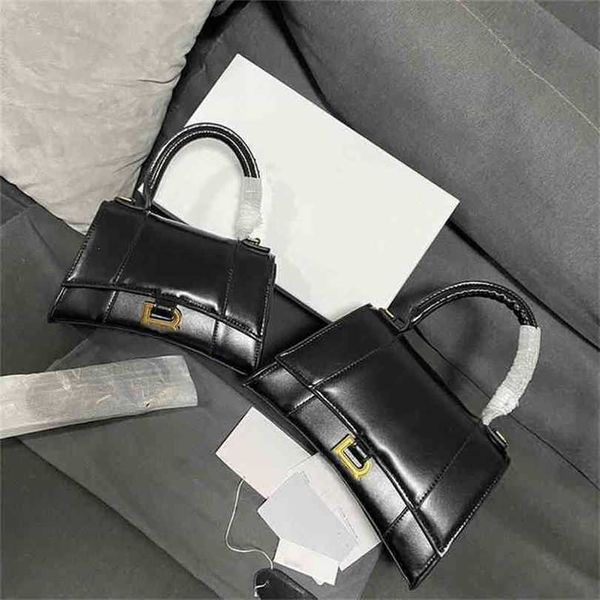 designer handbags luxury balencaige bags hourglass italy s shoulder bag leather handbag
designer handbags luxury balencaige bags hourglass italy s shoulder bag leather handbag
