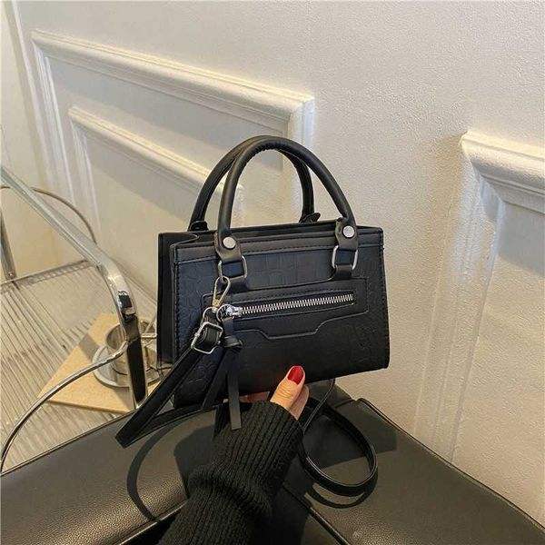 designer luxury for womens bags handbag b-shaped paris single shoulder messenger fashion square gift shoulder oblique span wallet versatile
designer luxury for womens bags handbag b-shaped paris single shoulder messenger fashion square gift shoulder oblique span wallet versatile